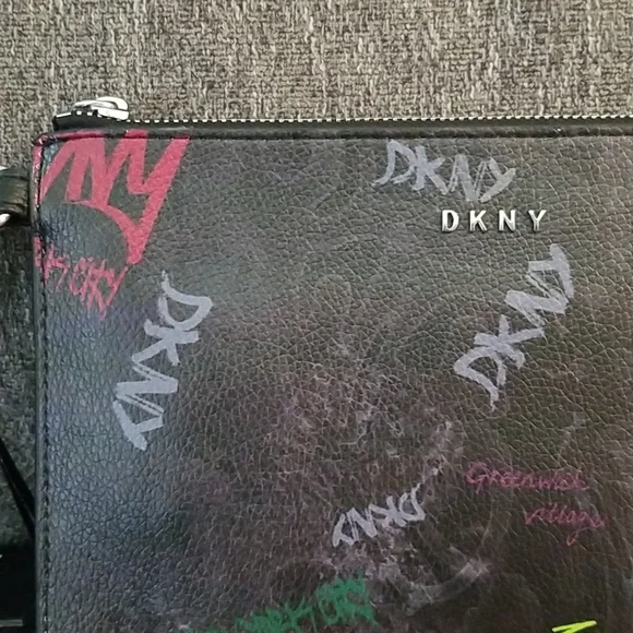 Nwt DKNY medium black graffiti wristlet. Retails $78 - Picture 3 of 9